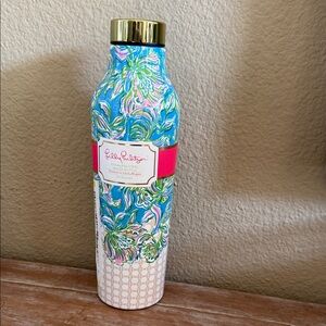 NWT Lilly Pulitzer Stainless Steel 20 ounce water bottle in Chick Magnet